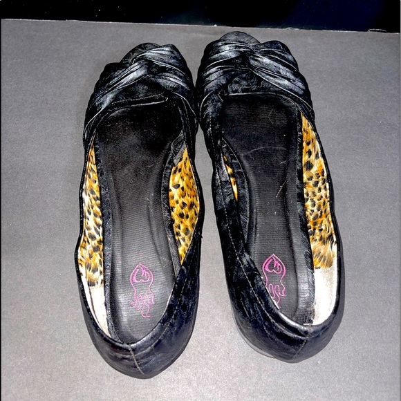 TORRID Black & Leopard Flats - Picture 1 of 5